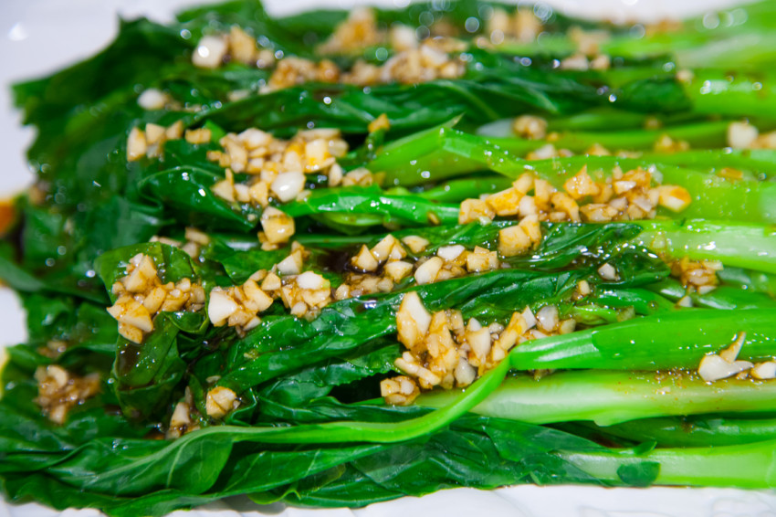 Chinese Broccoli with Garlic Soy Sauce - Complete