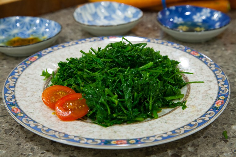 Carrot Greens, Tops, Leaves - Easy Recipe - Complete