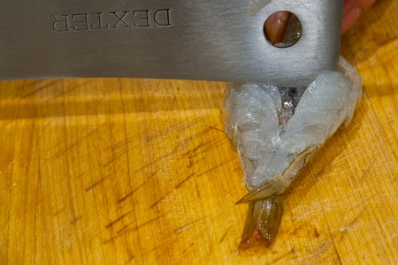 Steamed Garlic Butterfly Shrimp/Prawns with Vermicelli - Preparing the Shrimp