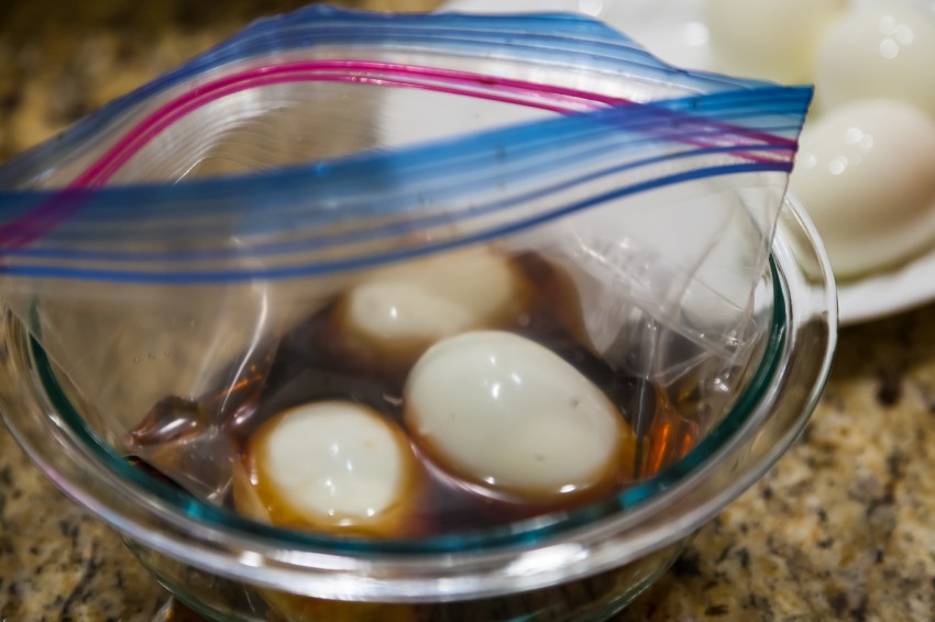 Ramen Soft Boiled Eggs - Marinating
