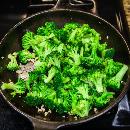Sautéed Broccoli With Minced Garlic - Preparation