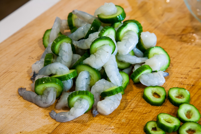 Jade Shrimp (Shrimp Cucumber) - Preparation