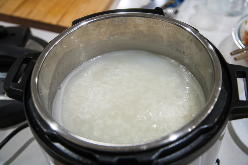 Mushroom Chicken Congee Using Instant Pot - Preparation using instant pot