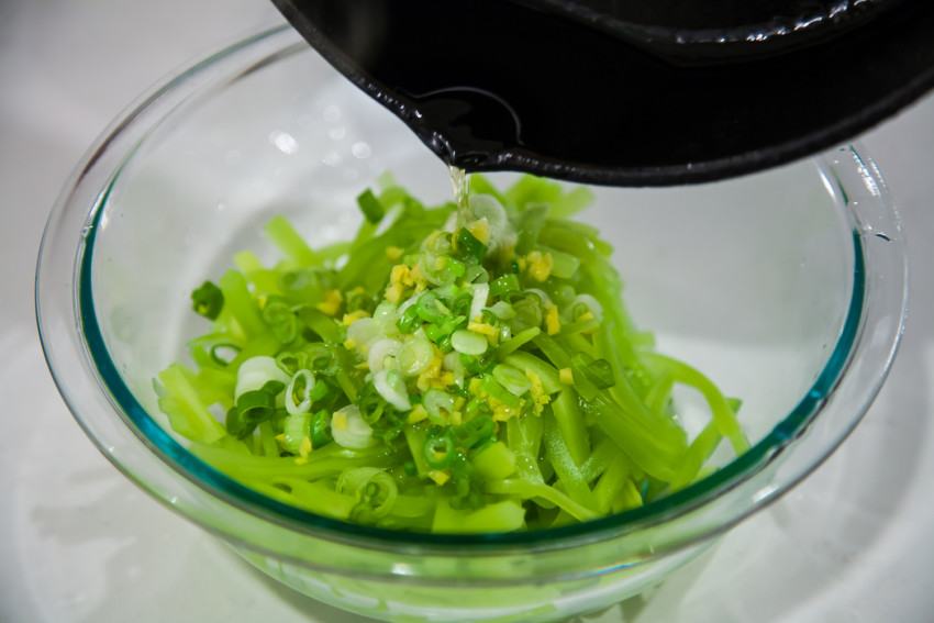 Stem Lettuce Salad - Preparation