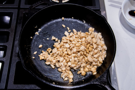 Chicken Corn Pine Nut Lettuce - Cooking filling