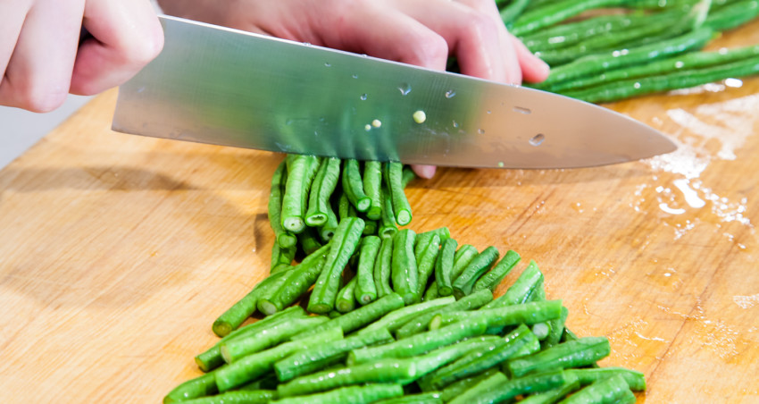 Chinese Long Bean Salad - chopping