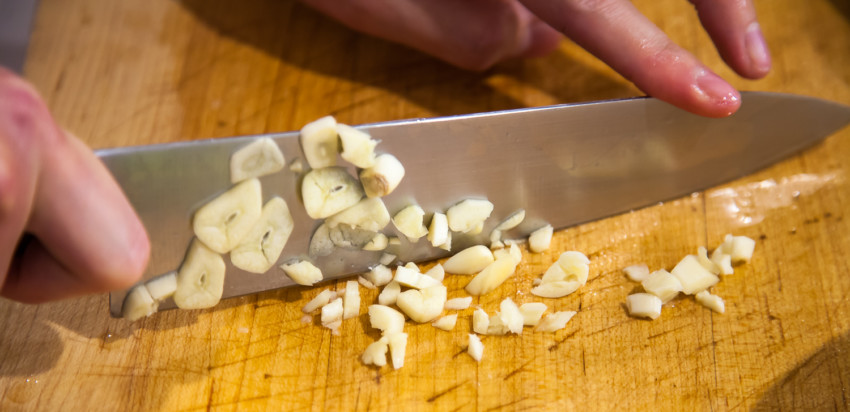 Mincing garlic
