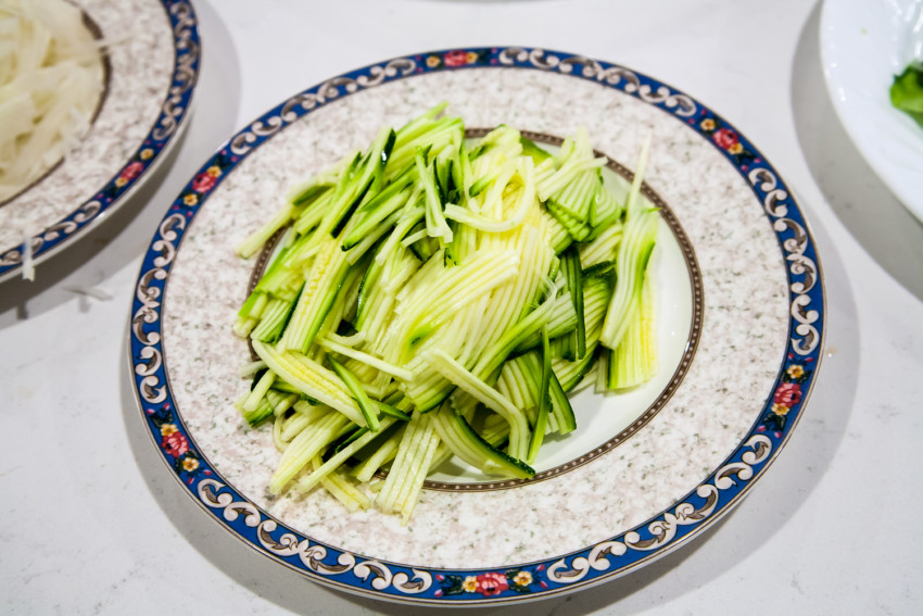 Zha Jiang Mian - Julienning vegetables