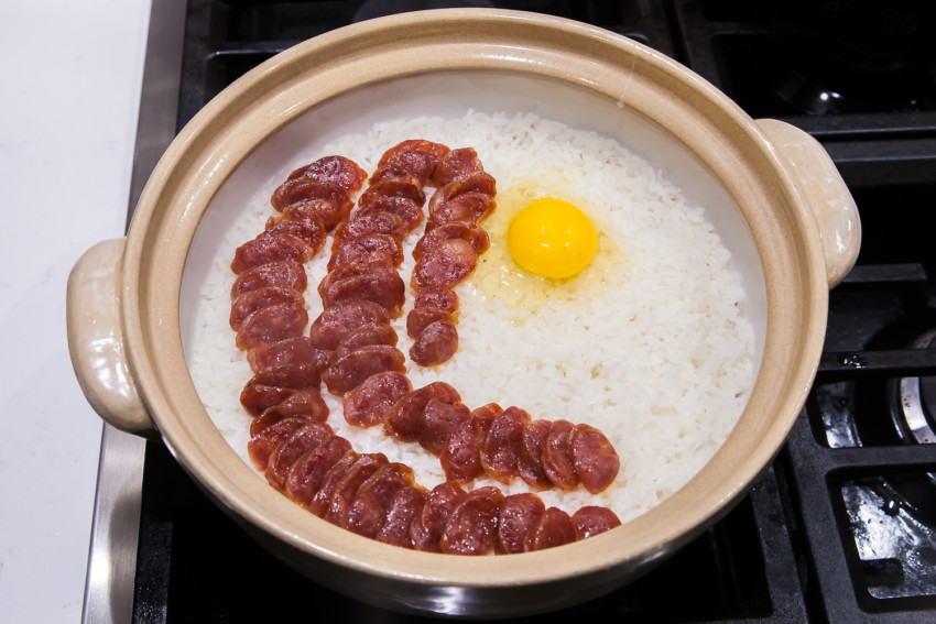 Cantonese-Style Clay Pot Rice with Sausages - Preparation