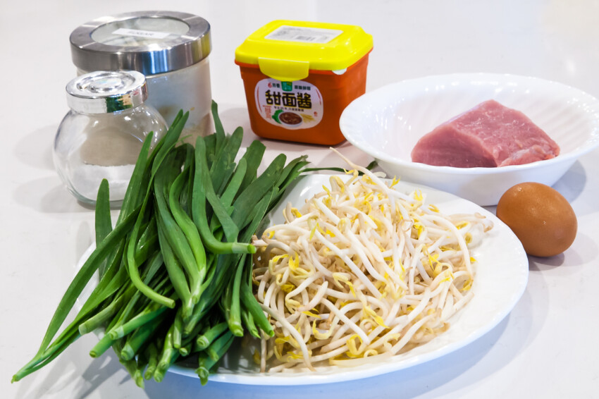 Chinese Chive Pork and Bean Sprout Stirfry - Ingredients